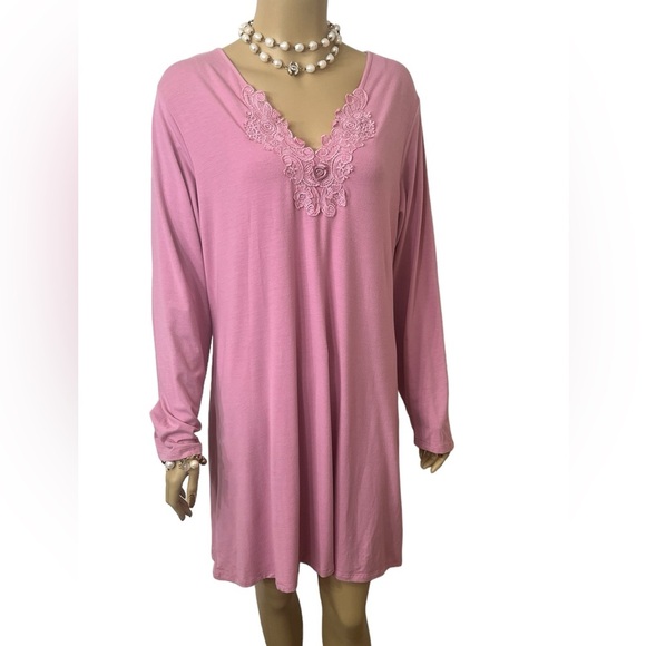 CINEMA EAOILE LADYS PAJAMA GOWN, SIZE XL WORN ONLY ONCE IN GREAT CONDITION. - Picture 4 of 12